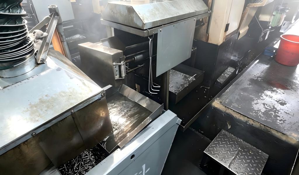 Bolt forming machine workshop